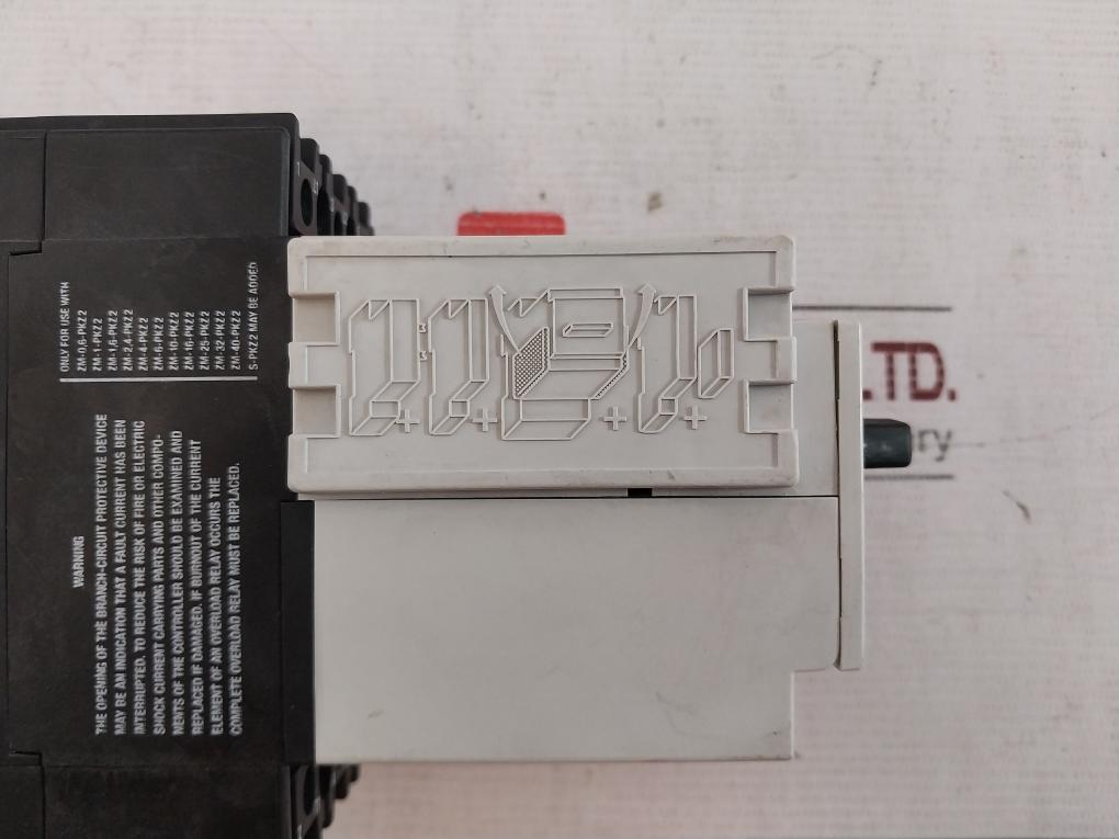 Klockner Moeller PKZ 2 Manual Motor Protector With Base 50/60HZ 42KA-600V AC