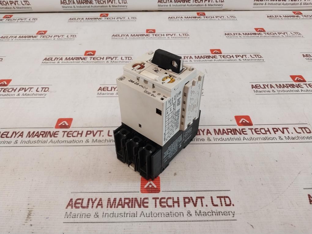 Klockner Moeller PKZ 2 Manual Motor Protector With Base 65KA-480V AC 50/60HZ