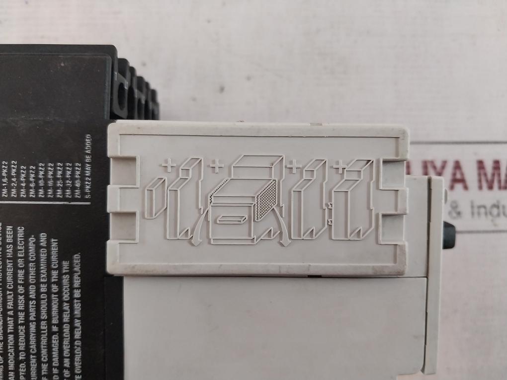 Klockner Moeller PKZ 2 Manual Motor Protector With Base 65KA-480V AC 50/60HZ