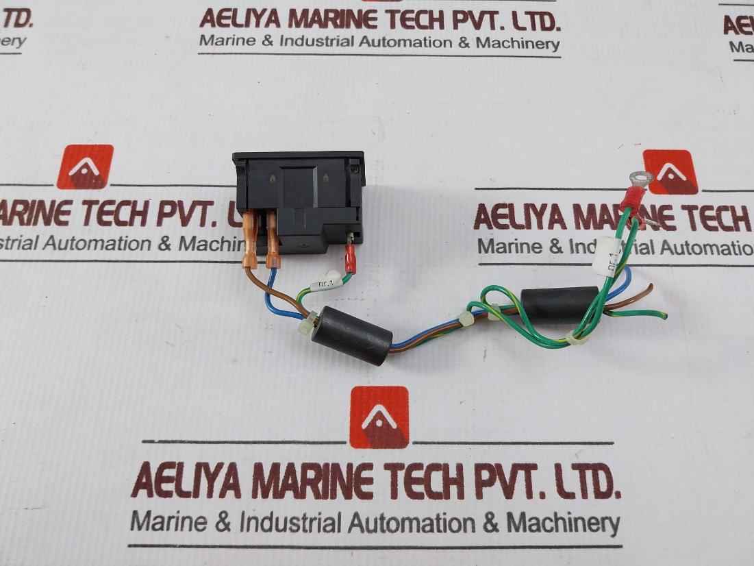 Km Male Power Socket 250V 10A