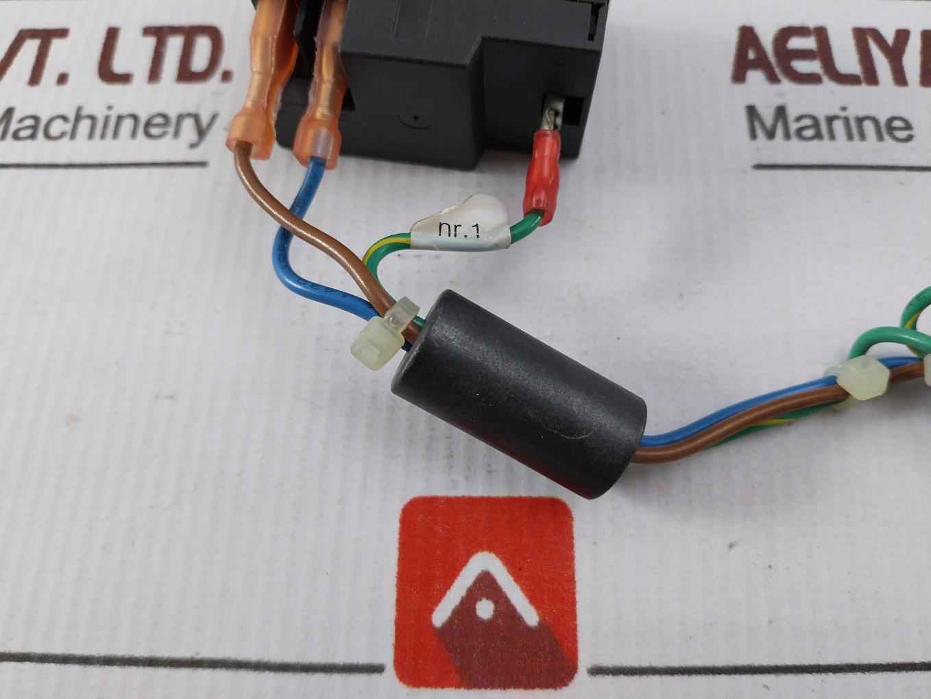 Km Male Power Socket 250V 10A