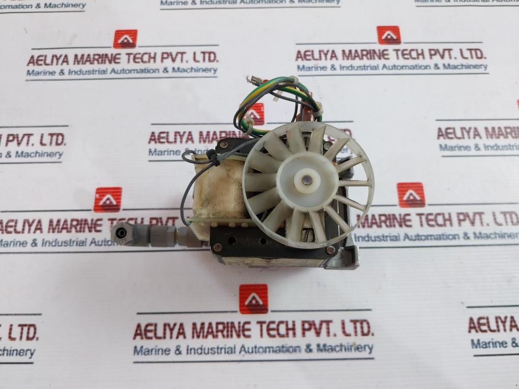 Knf Pm21050-86 Vacuum Pump 230 Vac 50/60Hz Ip00