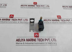 Knf Pml11440-fmm20 Solenoid Diaphragm Pump W/ Mounting Bracket 24V 0.51A