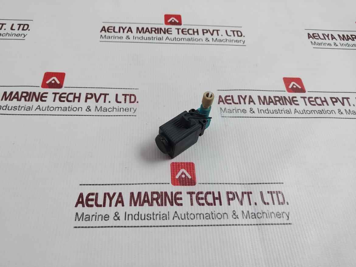 Knf Pml11440-fmm20 Solenoid Diaphragm Pump W/ Mounting Bracket 24V 0.51A