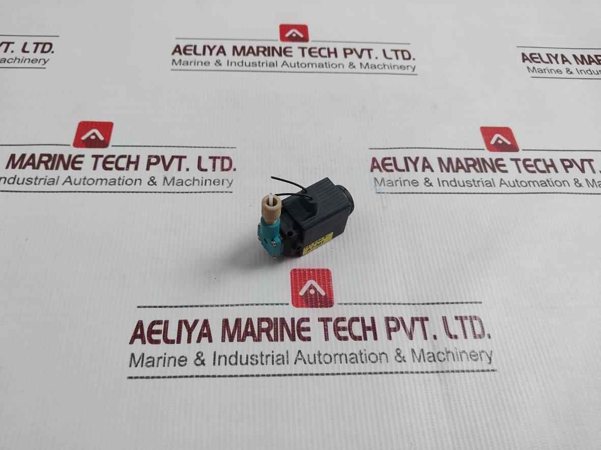 Knf Pml11440-fmm20 Solenoid Diaphragm Pump W/ Mounting Bracket 24V 0.51A