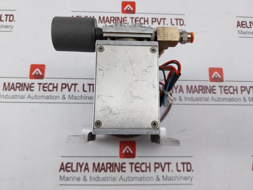 Knf Pu3209-npk09 Vacuum Pump 24Vdc 3.0 A 125 Psi