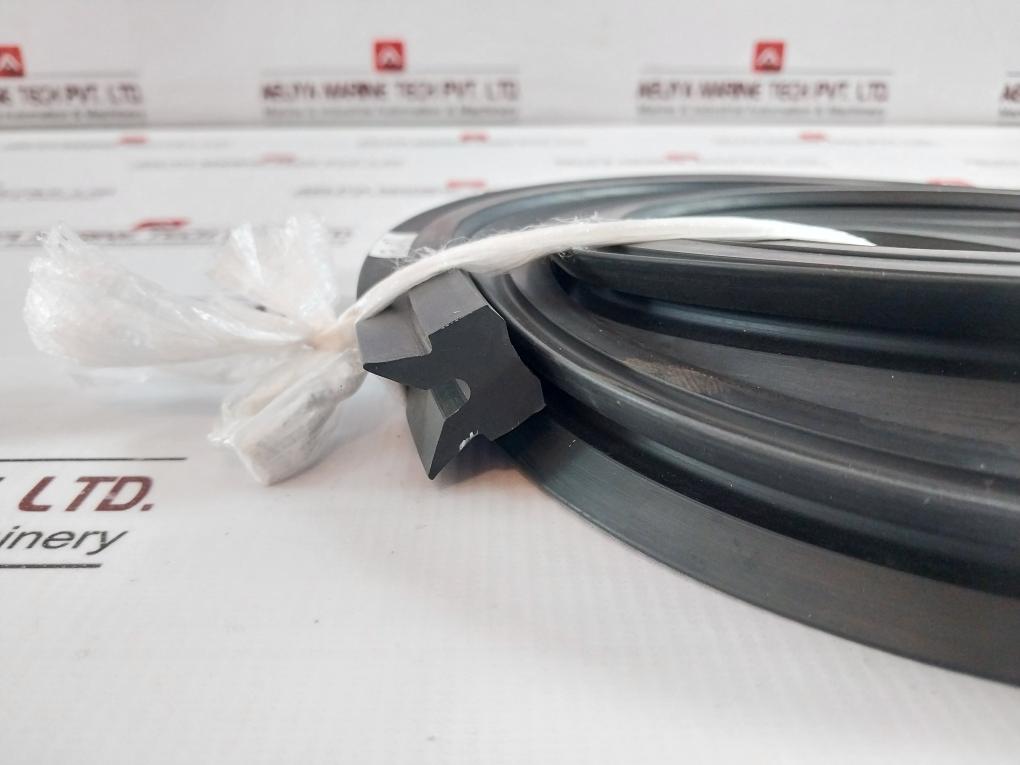 Kobelco Oil Cut Ring For Intermediate Shaft &amp; Bearing 0Td-000-001 2 Meter
