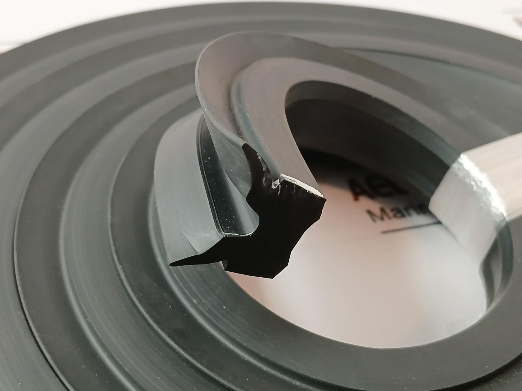 Kobelco Oil Cut Ring Set For Intermediate Shaft & Bearing 14, 0Td-000-001, 2 M