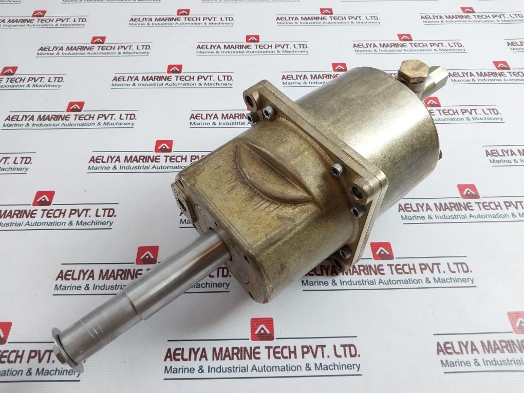 Kobelt 7005 Helm Pump 1500 Psi (103 Bar)