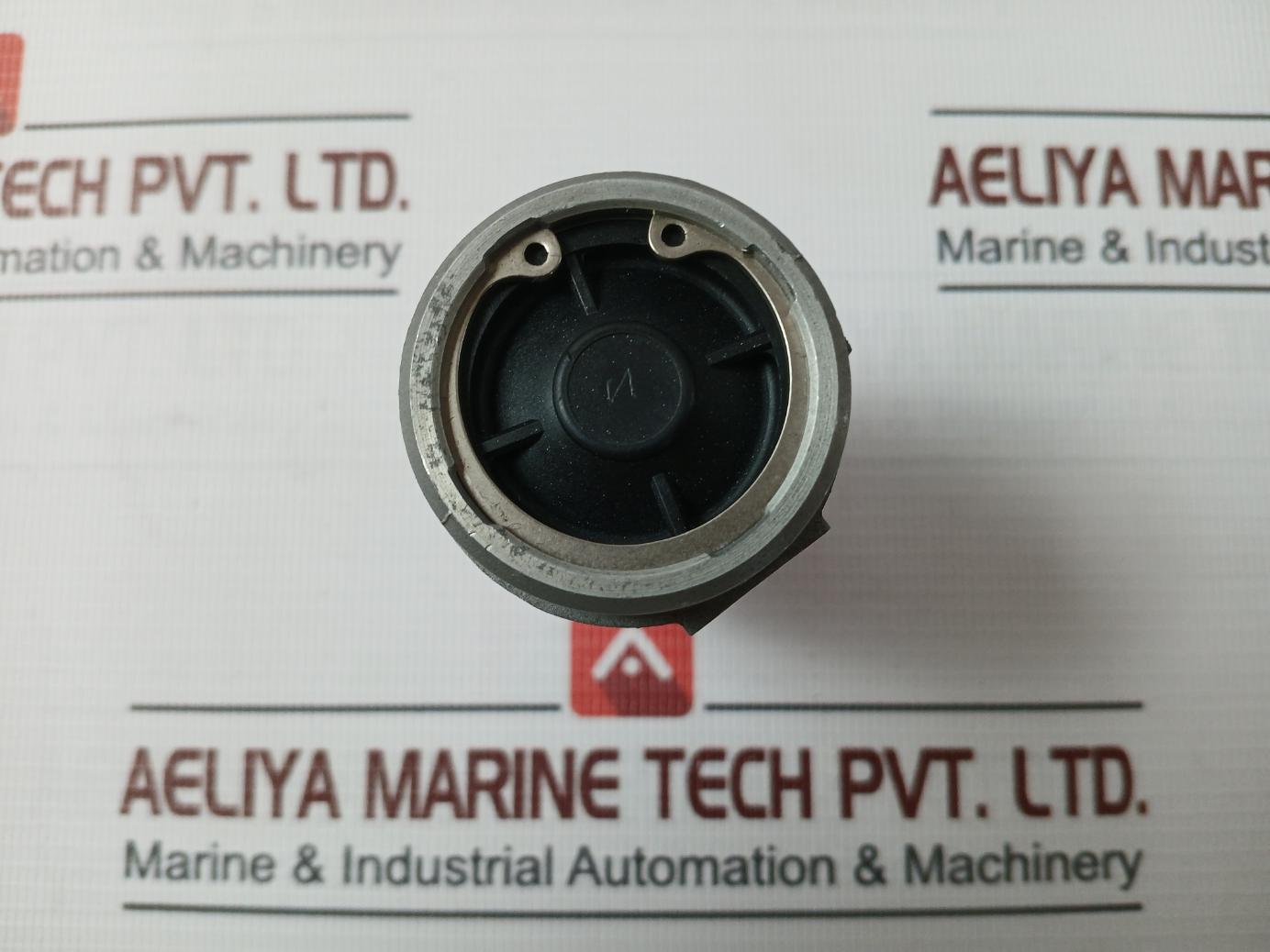 Koganei 250A-11 Diaphragm Air-piloted Valve 0.07-0.9Mpa, E 479