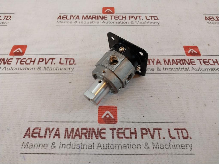 Koganei 250A-11 Diaphragm Air-piloted Valve 14L-1Fq-00Q 0.07-0.9Mpa Pa4P2819-h