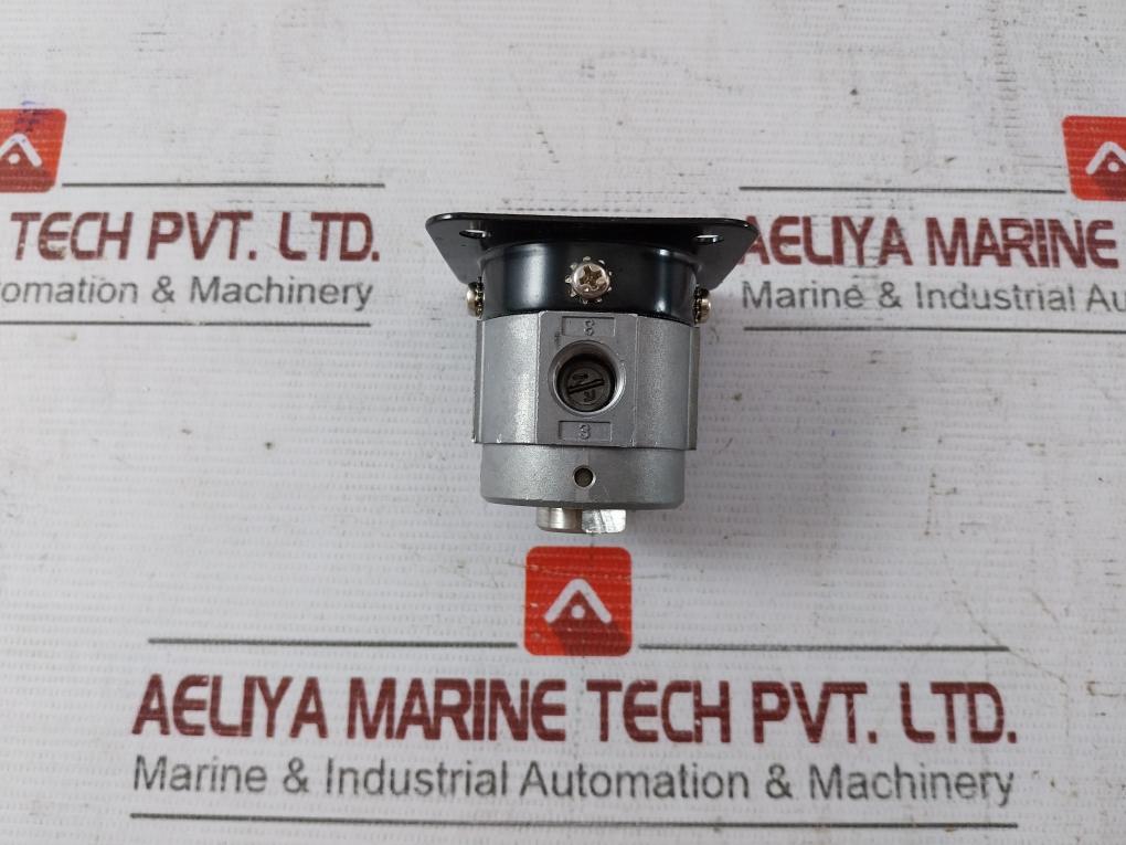 Koganei 250A Air-piloted Valve 0-0.9 Mpa E 63N