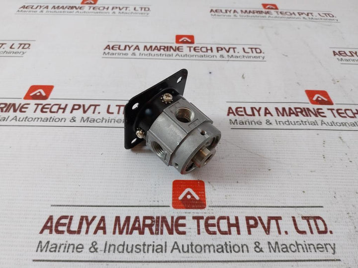 Koganei 250A Air-piloted Valve 0-0.9 Mpa E 63N