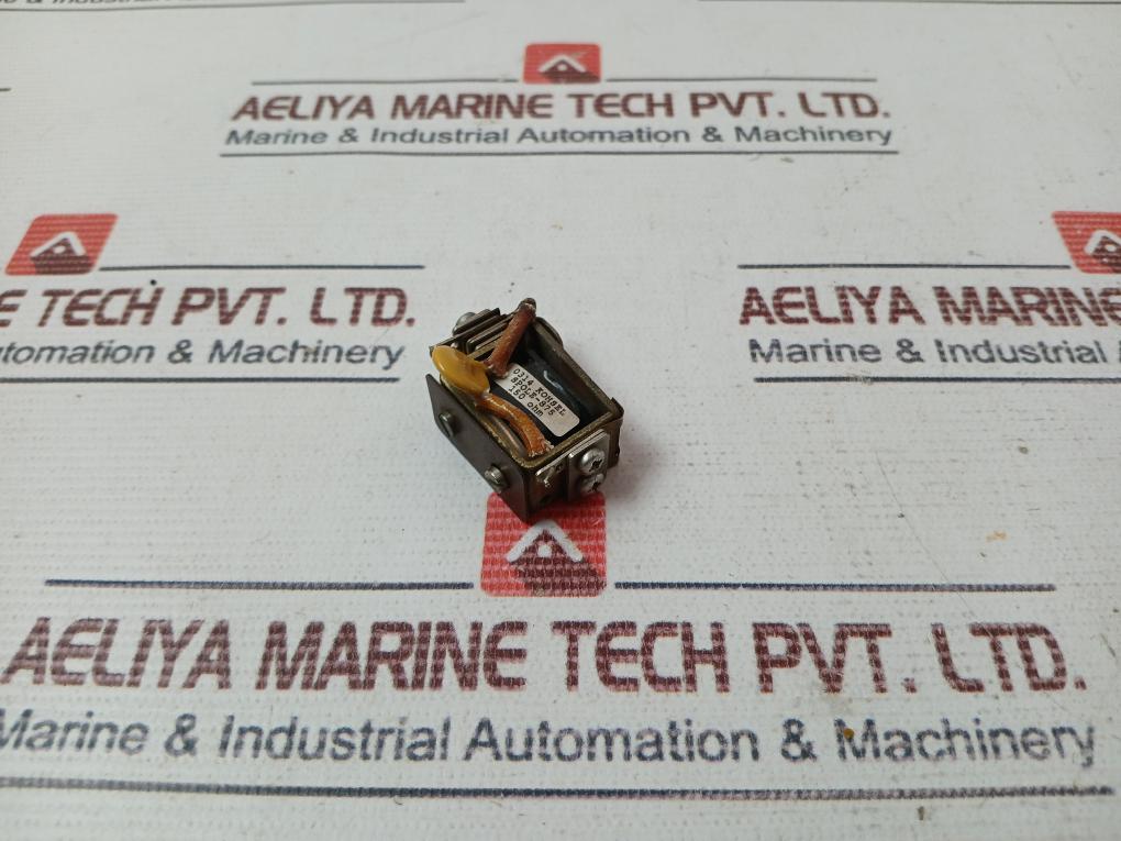 Kohsel 875 Multi‐Pole Electromechanical Relay Coil Armature 150 Ohm 2435010002 E