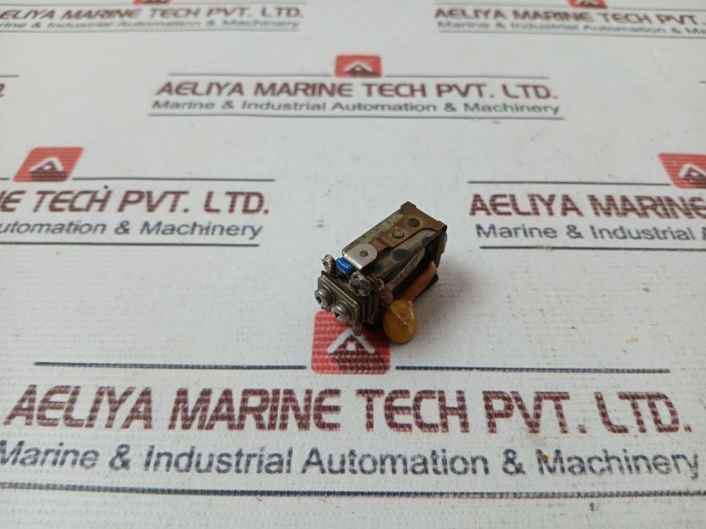Kohsel 875 Multi?Pole Electromechanical Relay Coil Armature 150 Ohm 2435010002 E