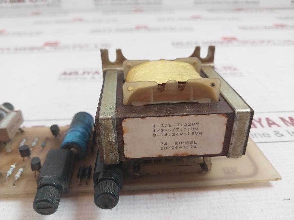Kohsel MK 8726 3 Transformer 220V 110V 15VA 60/20-1574