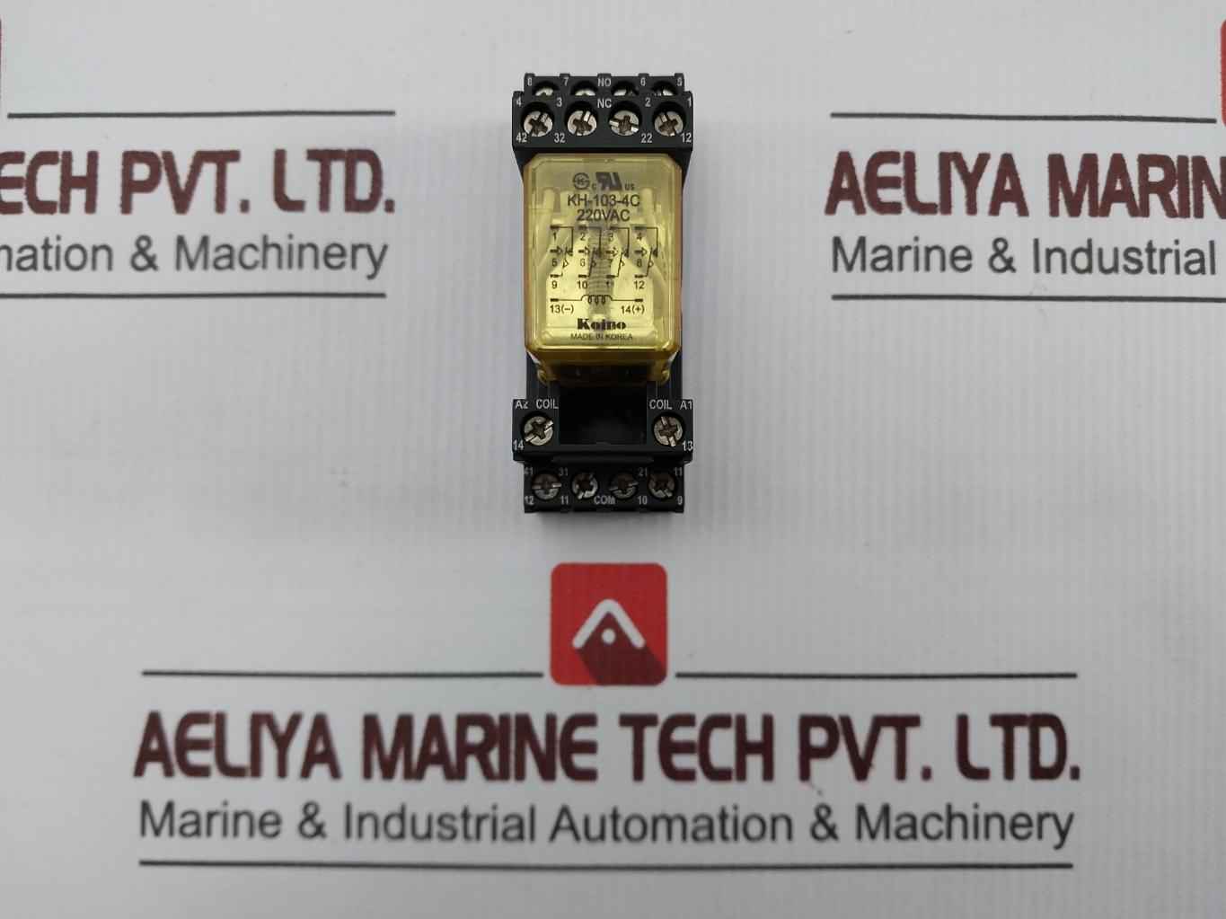 Koino Kh-103-4C Miniature Relay With Base 220Vac