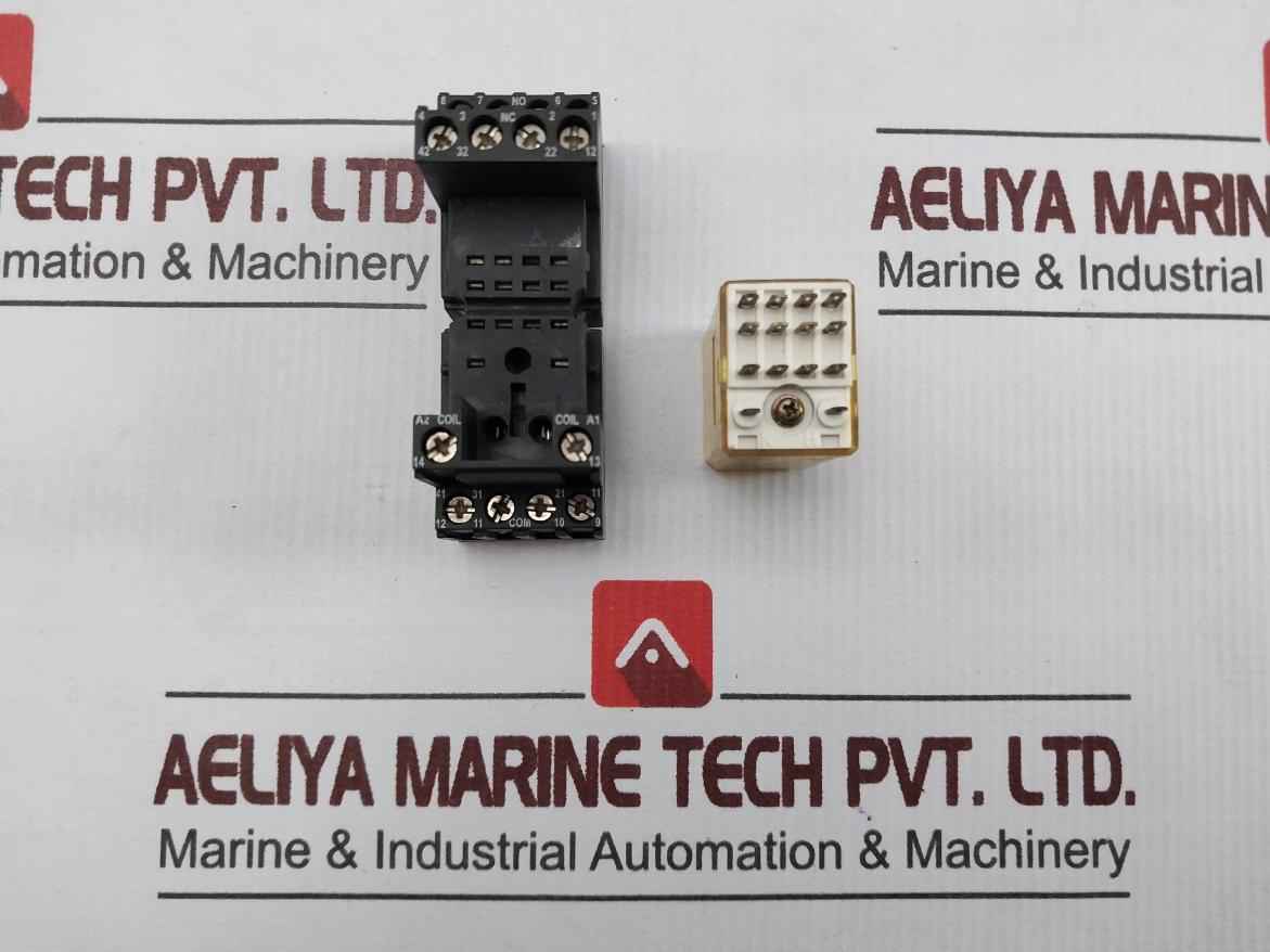 Koino Kh-103-4C Miniature Relay With Base 220Vac