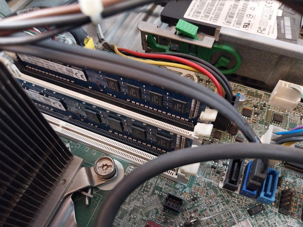 Kongsberg Mp 5810 Hp Rp5 Retail System Tpc-f056-sf 50-60 Hz 4A 100-240V~