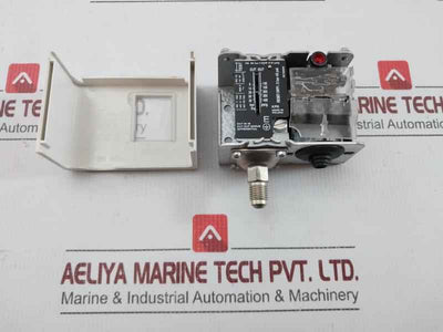 Kp5 Auto Pressure Switch 3 Bar 43 Psi Danfoss
