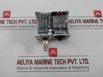 Kp5 Auto Pressure Switch 3 Bar 43 Psi Danfoss