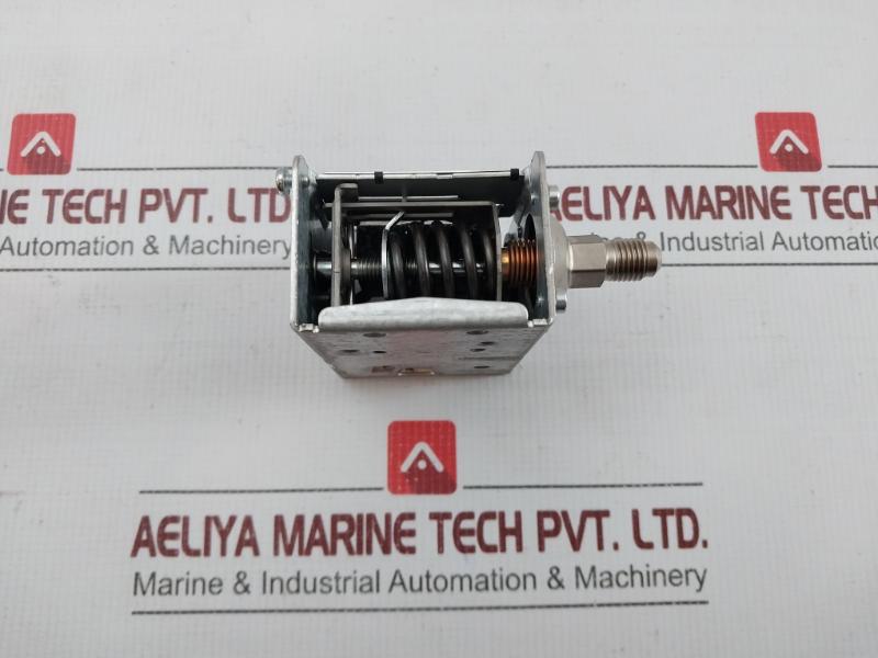 Kp5 Auto Pressure Switch 3 Bar 43 Psi Danfoss