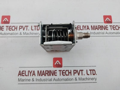 Kp5 Auto Pressure Switch 3 Bar 43 Psi Danfoss