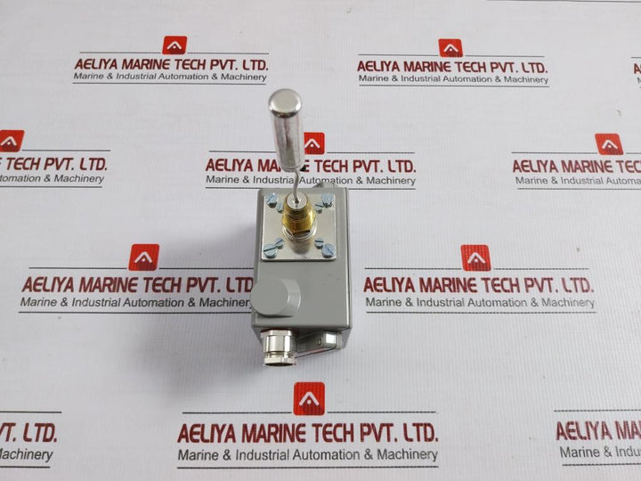 Kps79 Thermostat +50/+100C 480Vac Danfoss