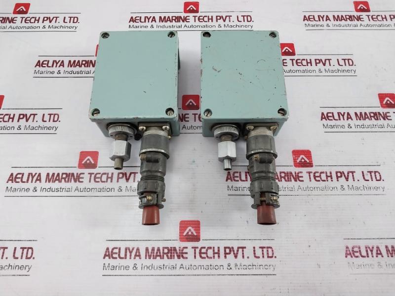 Krm-om5 Combined Relay 24V 60W 0.16 Mpa Ip54 009312 Ty25-02:300024-80