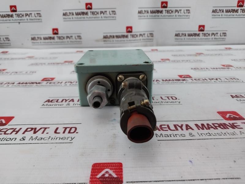 Krm-om5 Combined Relay 24V 60W 0.16 Mpa Ip54 009312 Ty25-02:300024-80