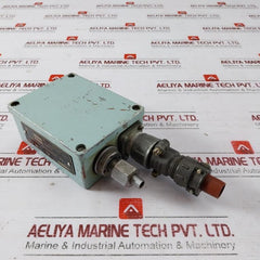 Krm-om5 Relay Combined 0.06 Mpa Ty25-02.300024-80 Ip54 053782