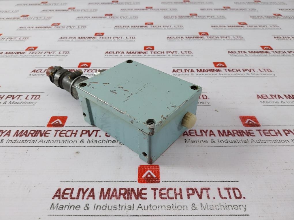 Krm-om5 Relay Combined 0.06 Mpa Ty25-02.300024-80 Ip54 053782