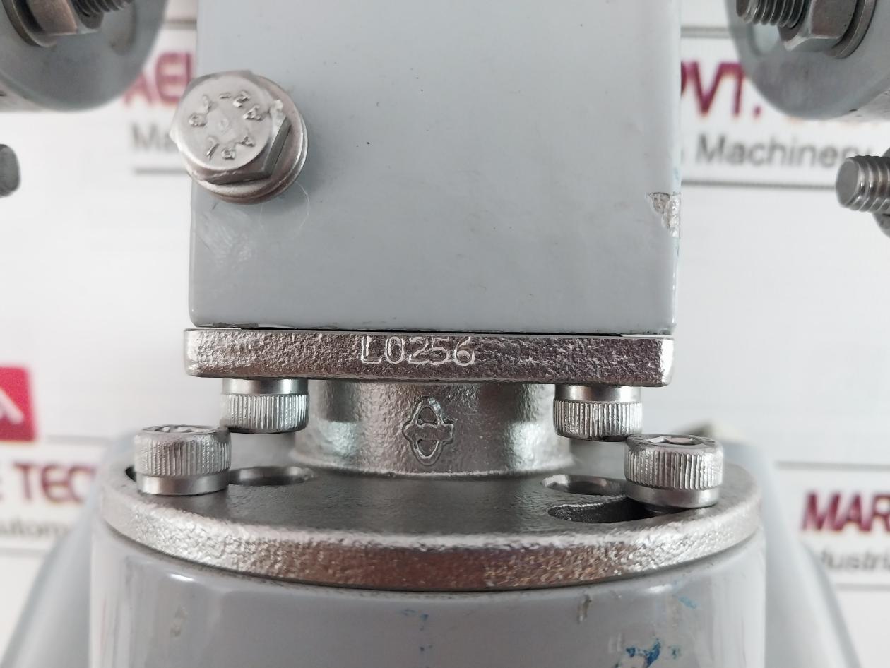 Krohne Optiflux 2100C Basic I/O Electromagnetic Flowmeter 100-230Vac 78Ohm Ip67