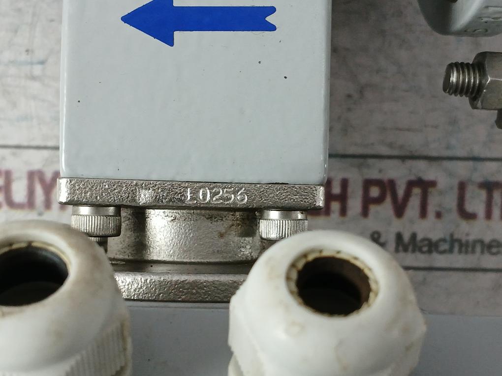 Krohne Optiflux 4100C Basic I/O Electromagnetic Flowmeter 100-230Vac Ip67 8Va