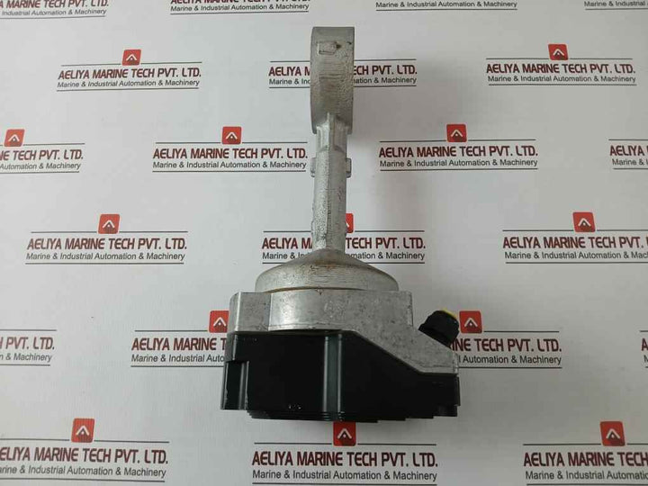 Krom Schroder Ic 40a2a Servo Motor Burner Electric Actuator 100-230vac 50/60 Hz