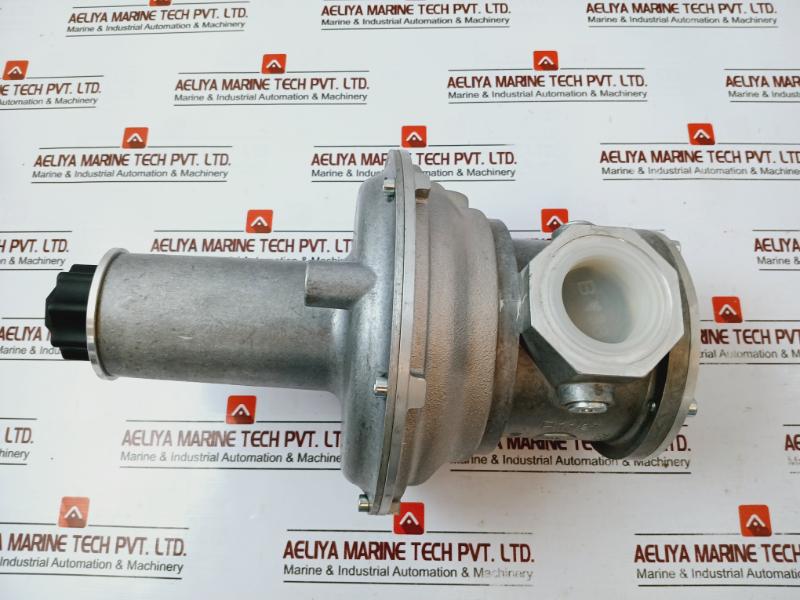 Krom Schroder Vgbf 40R10-3Z Gas Pressure Regulator 86047411 50 Mbar, 40-60 Mbar