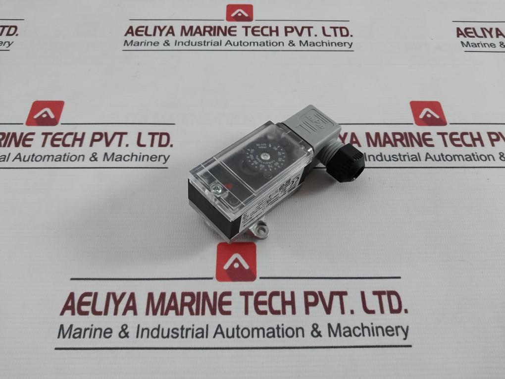 Kromschroder Dg110Vc1-6W Gas Pressure Switch Ip54 30-110 Mbar