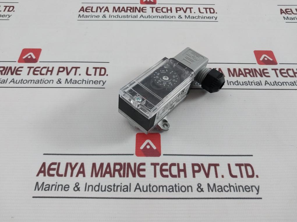 Kromschroder Dg 40Vc1-6Wg Pressure Switch For Gas 75455261 12-250Vac -20/+70˚C