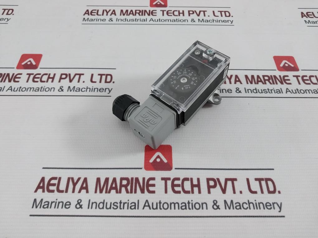 Kromschroder Dg 40Vc1-6Wg Pressure Switch For Gas 75455261 12-250Vac -20/+70˚C