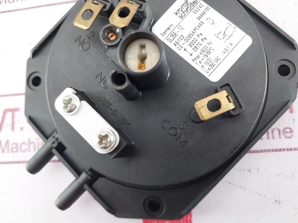 Kromschroder Dl35E-1Z Pressure Switch 250Vac 5A 5000Pa