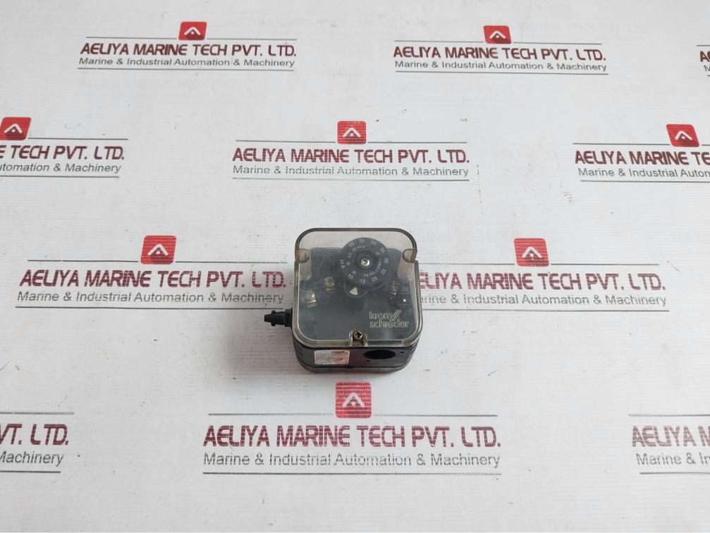 Kromschroder Dl50A-31 Pressure Switch 84444490 Ce-0085Ap0466 Ip54 300Mbar 240Vac