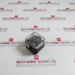 Kromschroder Dl50A-31 Pressure Switch 84444490 Ce-0085Ap0466 Ip54 300Mbar 240Vac