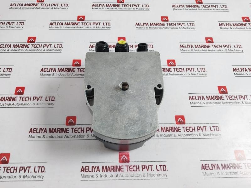 Kromschroder Ic 40a2a Actuator 100-230vac, 50/60hz, Ip64 65, Csa 139-13, 90°c