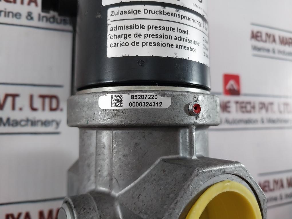 Kromschroder VG 25R02NQ31D Gas Solenoid Valve 200 MBAR 120V 50/60 HZ 85207220