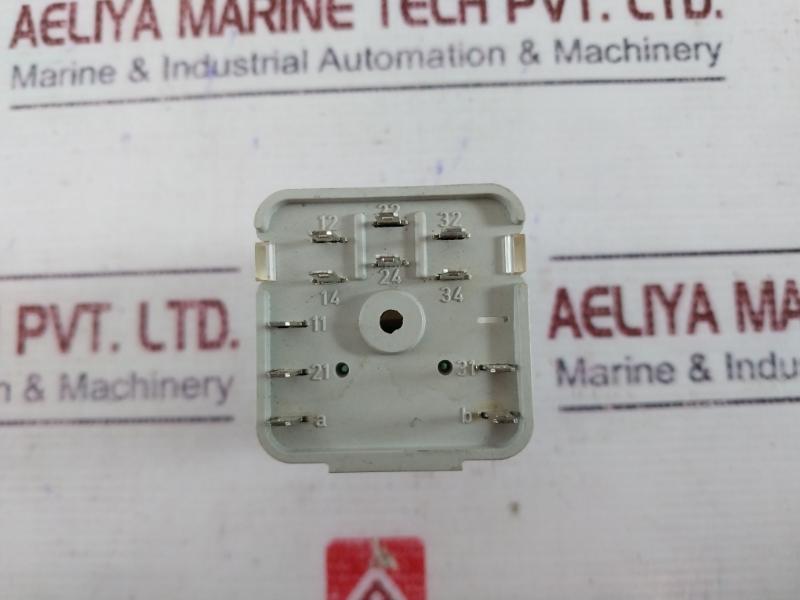 Kuhnke UA3 Relay 230VAC 6VAC 225-303 MAAC SWG-03648-3 UA3-131