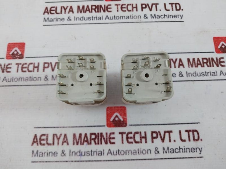 Kuhnke UA3 Relay 230VAC 6VAC 225-303 MAAC SWG-03648-3 UA3-131