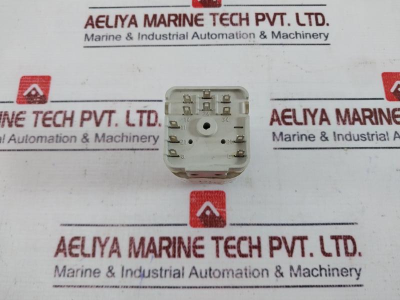 Kuhnke UA3 Relay 230VAC 6VAC 225-303 MAAC SWG-03648-3 UA3-131