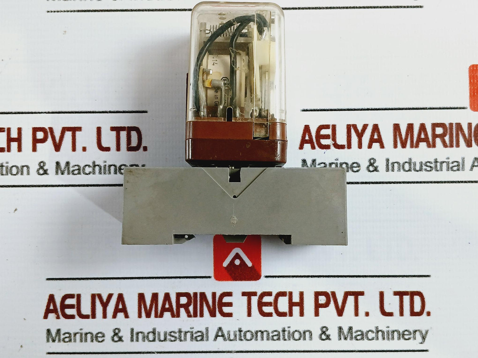 Kuhnke UF3 24VDC Universal Relay Z396 ALA-04067-42