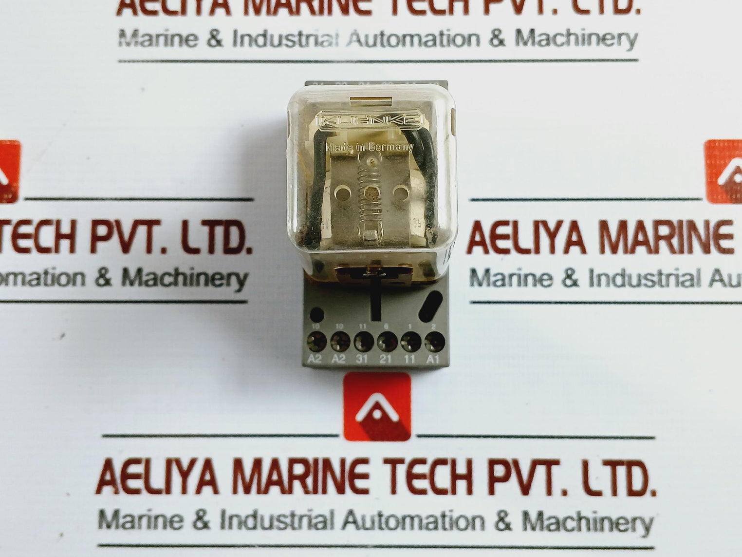 Kuhnke UF3 24VDC Universal Relay Z396 ALA-04067-42