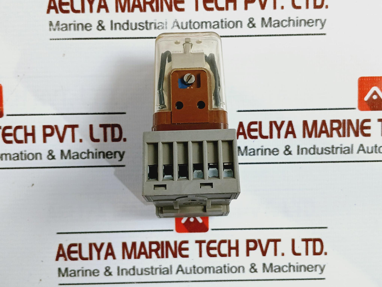 Kuhnke UF3 24VDC Universal Relay Z396 ALA-04067-42